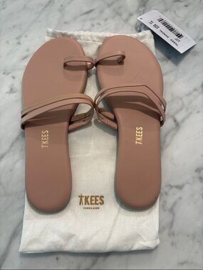TKEES Leah Sandals Buff